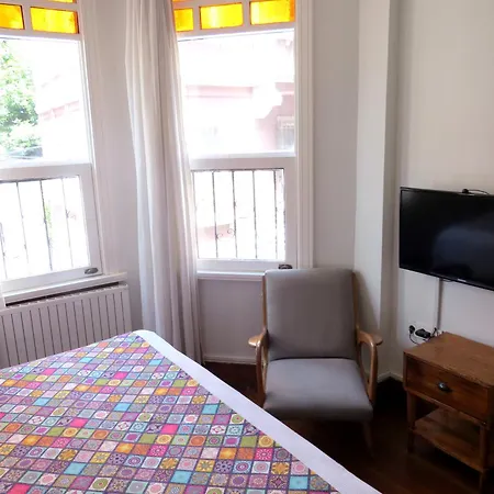 Ξενοδοχείο με διαμερίσματα Istanberry - Luna 4*